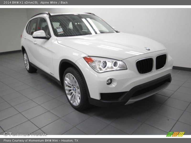 Alpine White / Black 2014 BMW X1 sDrive28i