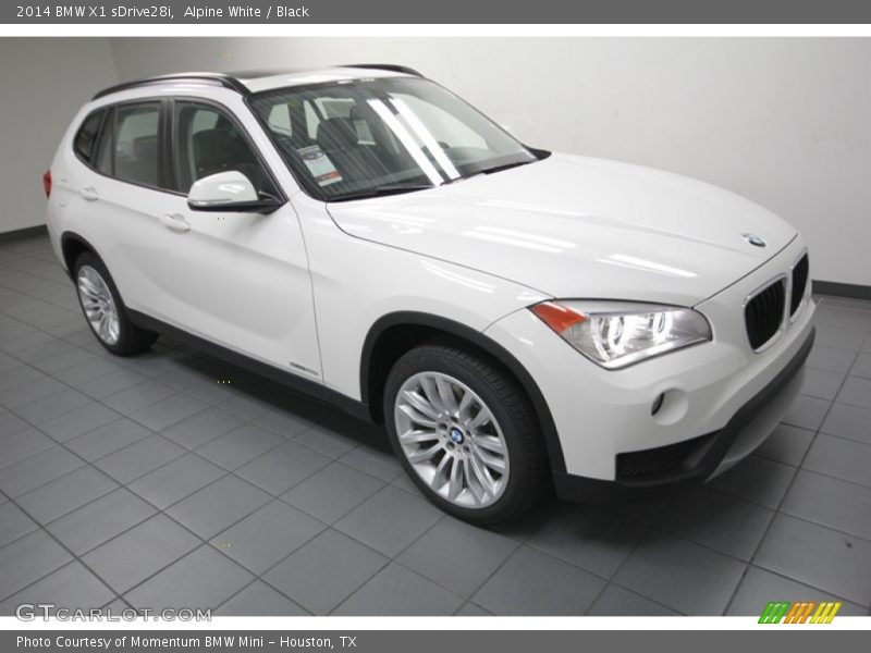 Alpine White / Black 2014 BMW X1 sDrive28i