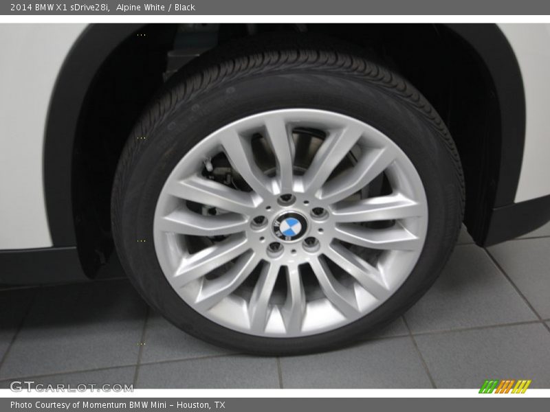 Alpine White / Black 2014 BMW X1 sDrive28i