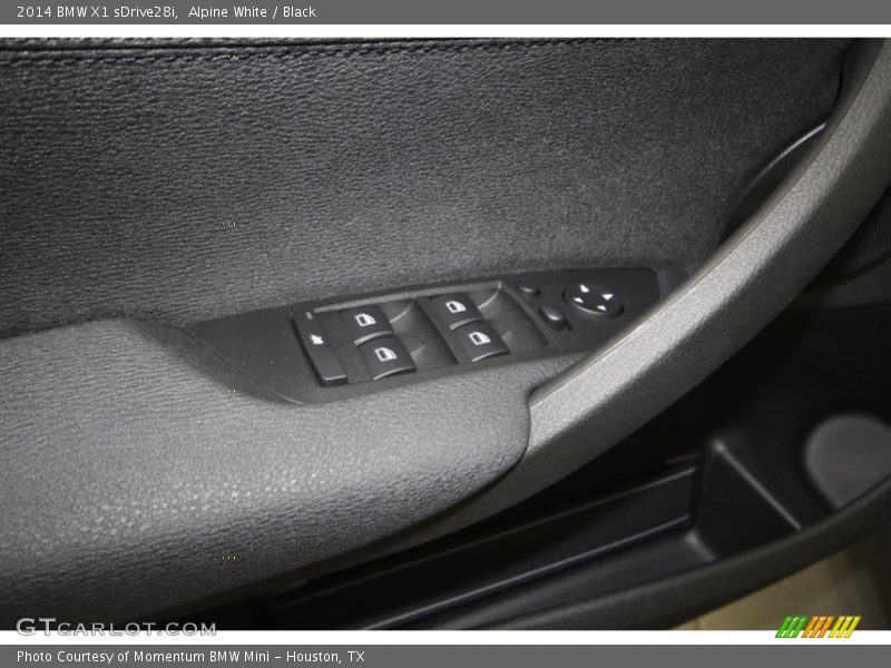 Alpine White / Black 2014 BMW X1 sDrive28i