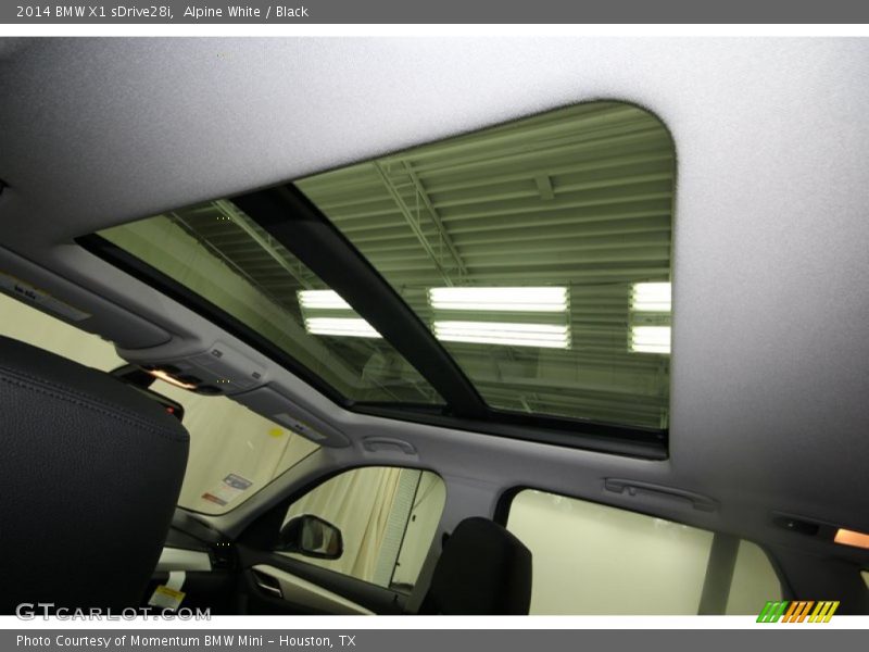 Alpine White / Black 2014 BMW X1 sDrive28i