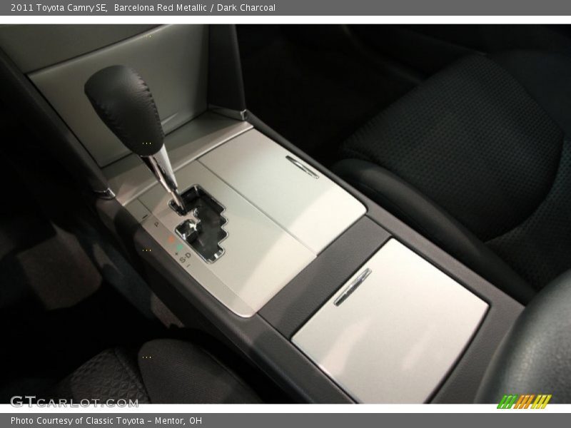 Barcelona Red Metallic / Dark Charcoal 2011 Toyota Camry SE