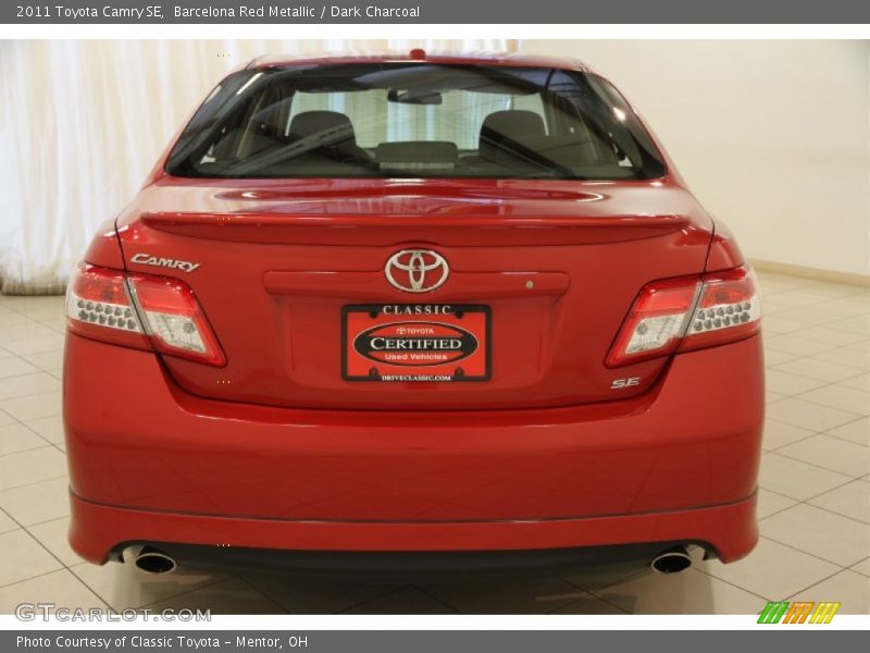 Barcelona Red Metallic / Dark Charcoal 2011 Toyota Camry SE