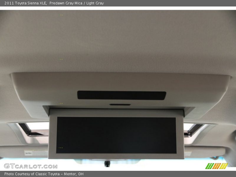 Predawn Gray Mica / Light Gray 2011 Toyota Sienna XLE