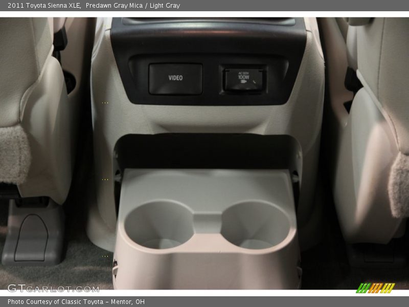 Predawn Gray Mica / Light Gray 2011 Toyota Sienna XLE