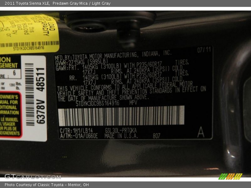 Predawn Gray Mica / Light Gray 2011 Toyota Sienna XLE
