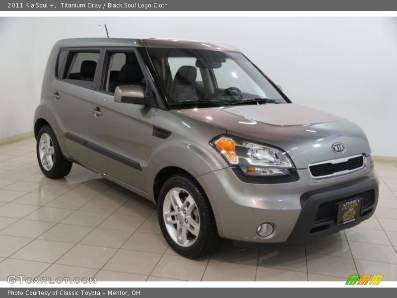 Titanium Gray / Black Soul Logo Cloth 2011 Kia Soul +