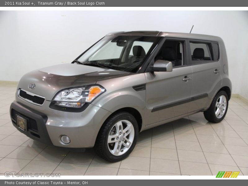 Titanium Gray / Black Soul Logo Cloth 2011 Kia Soul +