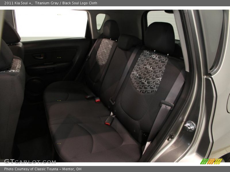 Titanium Gray / Black Soul Logo Cloth 2011 Kia Soul +