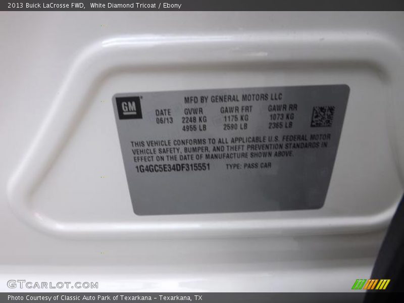 White Diamond Tricoat / Ebony 2013 Buick LaCrosse FWD