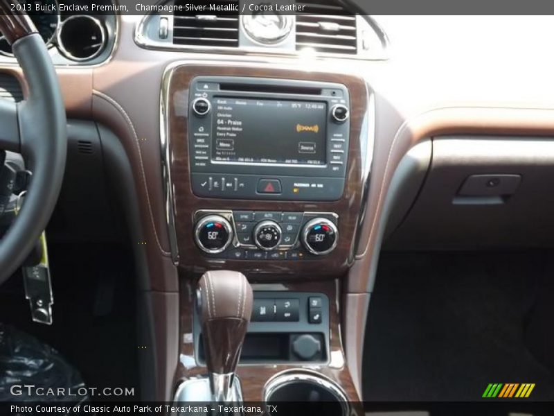 Champagne Silver Metallic / Cocoa Leather 2013 Buick Enclave Premium