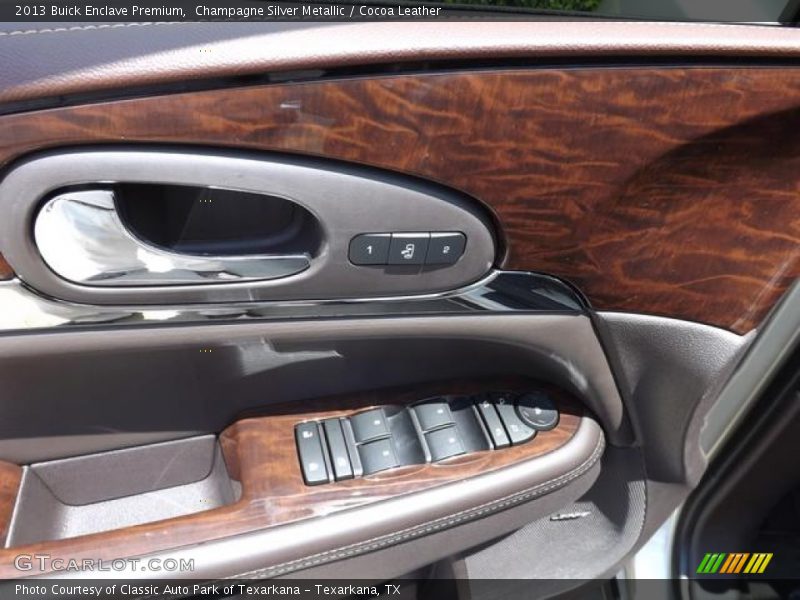 Champagne Silver Metallic / Cocoa Leather 2013 Buick Enclave Premium