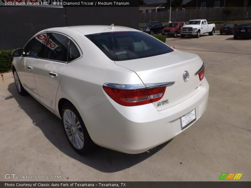 White Diamond Tricoat / Medium Titanium 2013 Buick Verano FWD