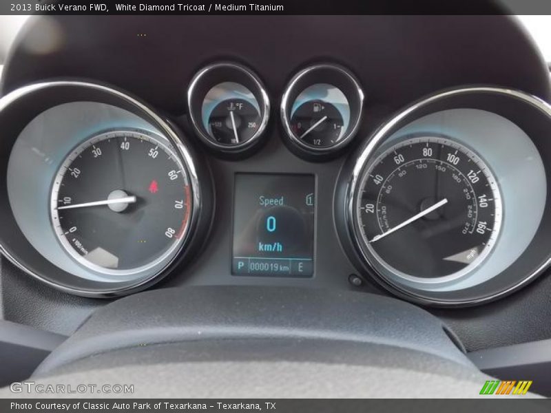 White Diamond Tricoat / Medium Titanium 2013 Buick Verano FWD