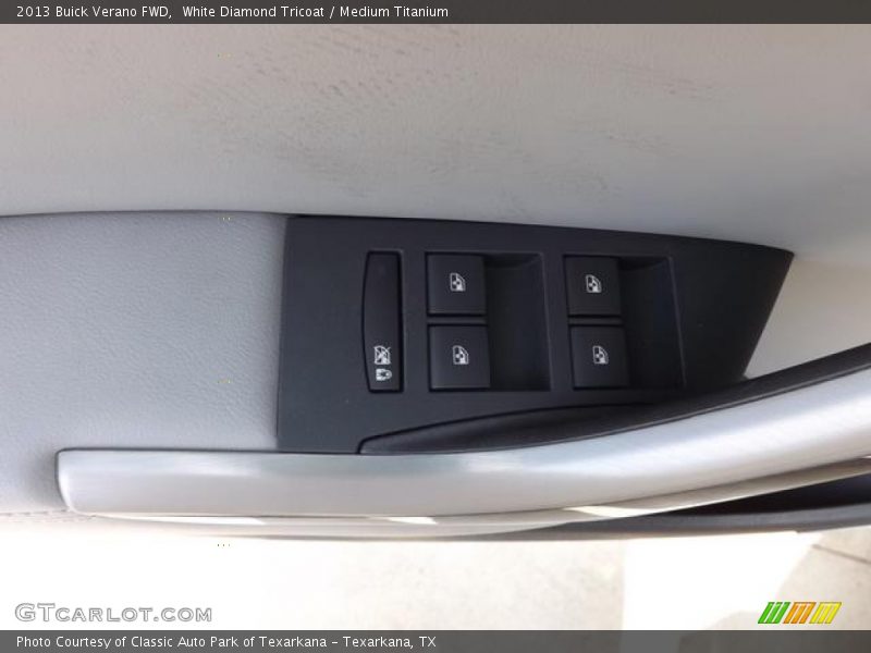 White Diamond Tricoat / Medium Titanium 2013 Buick Verano FWD