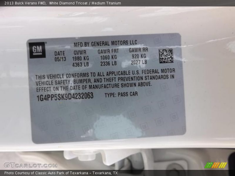 White Diamond Tricoat / Medium Titanium 2013 Buick Verano FWD