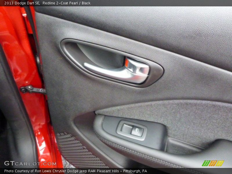 Redline 2-Coat Pearl / Black 2013 Dodge Dart SE