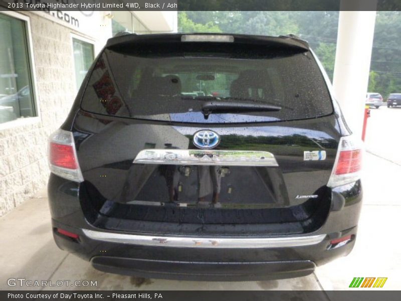 Black / Ash 2013 Toyota Highlander Hybrid Limited 4WD