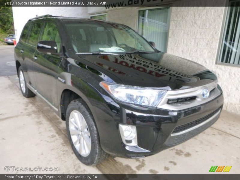 Black / Ash 2013 Toyota Highlander Hybrid Limited 4WD