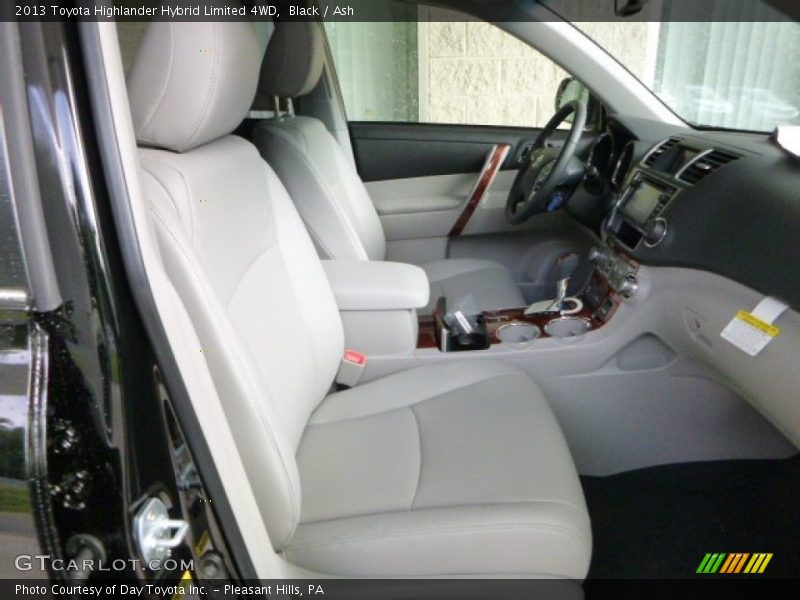 Black / Ash 2013 Toyota Highlander Hybrid Limited 4WD