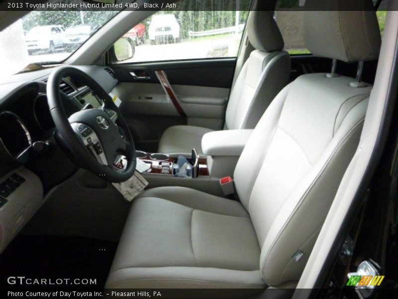 Black / Ash 2013 Toyota Highlander Hybrid Limited 4WD