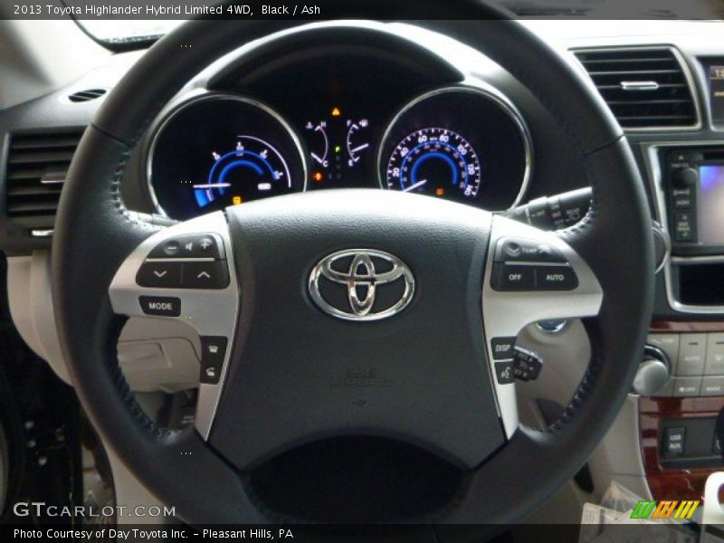 Black / Ash 2013 Toyota Highlander Hybrid Limited 4WD