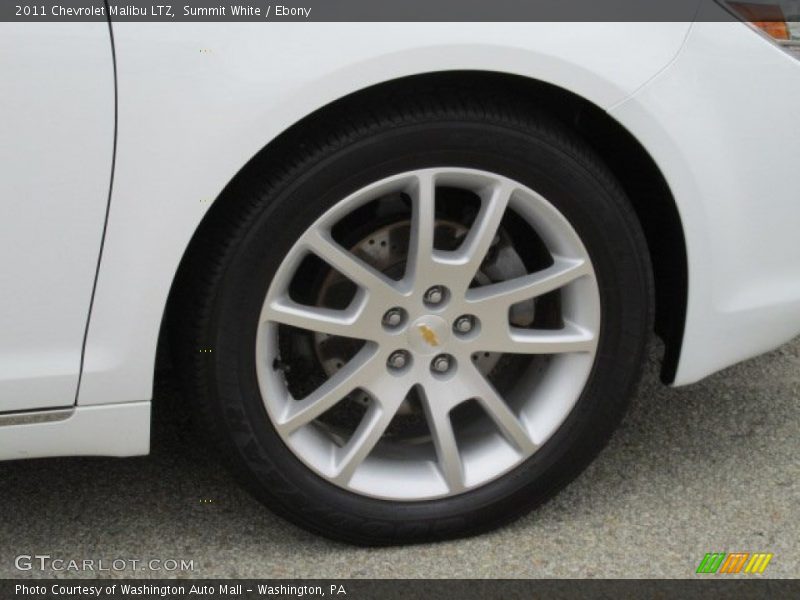 Summit White / Ebony 2011 Chevrolet Malibu LTZ