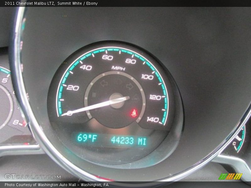 Summit White / Ebony 2011 Chevrolet Malibu LTZ