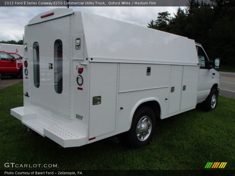  2013 E Series Cutaway E350 Commercial Utility Truck Oxford White