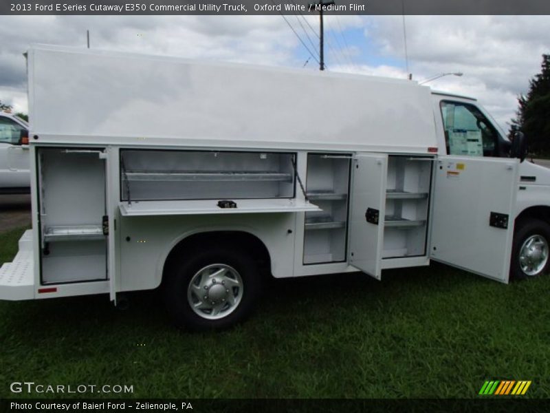  2013 E Series Cutaway E350 Commercial Utility Truck Oxford White