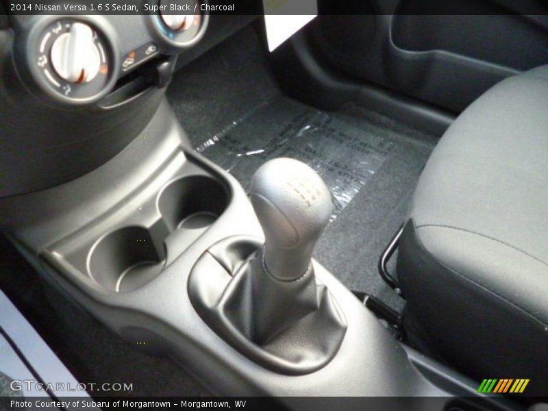 Super Black / Charcoal 2014 Nissan Versa 1.6 S Sedan