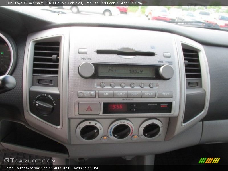 Controls of 2005 Tacoma V6 TRD Double Cab 4x4