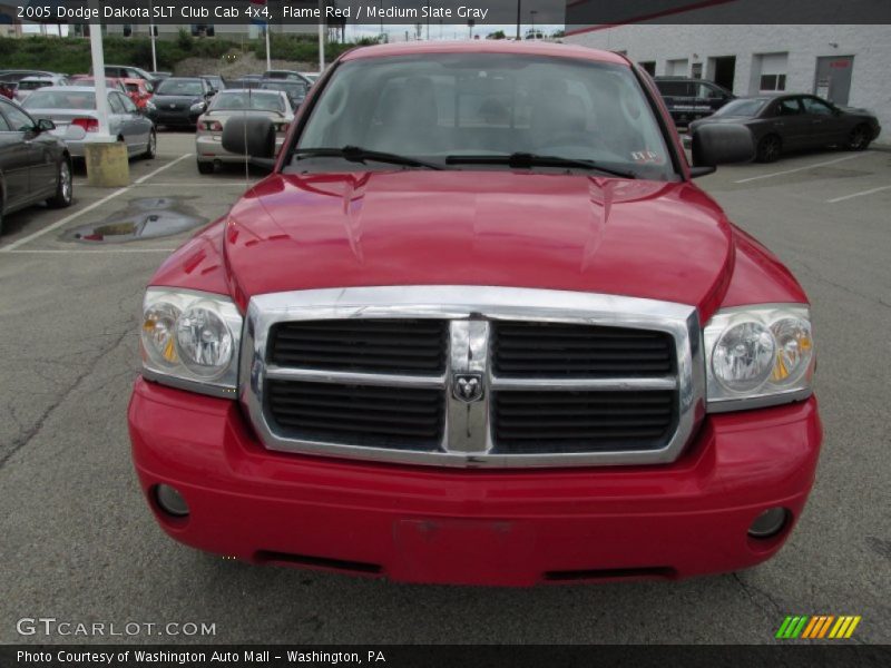 Flame Red / Medium Slate Gray 2005 Dodge Dakota SLT Club Cab 4x4