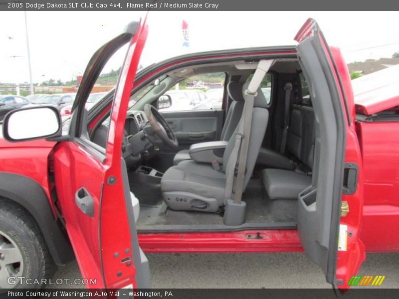 Flame Red / Medium Slate Gray 2005 Dodge Dakota SLT Club Cab 4x4