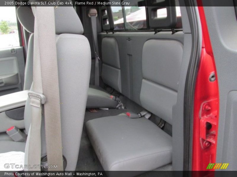 Rear Seat of 2005 Dakota SLT Club Cab 4x4
