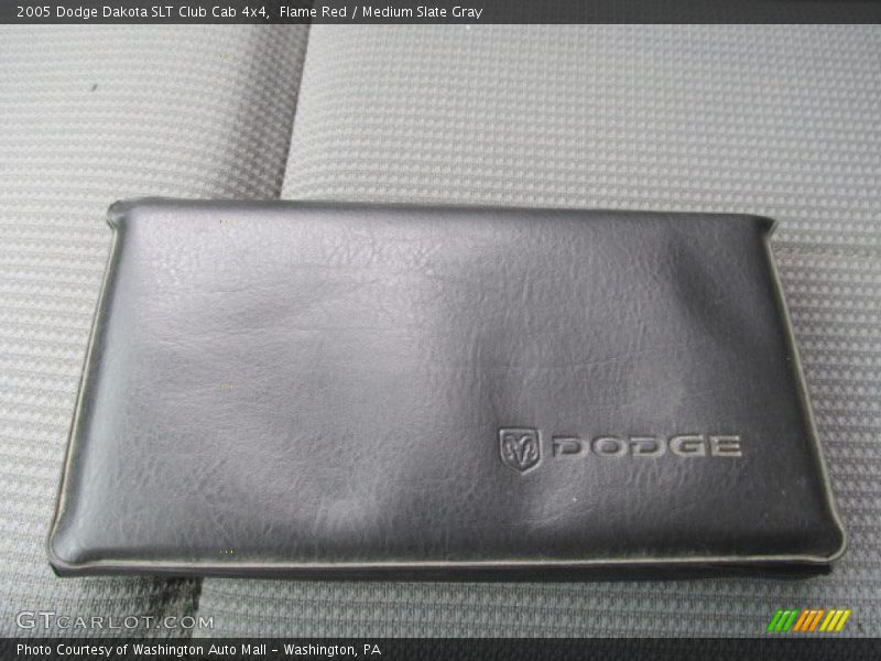 Flame Red / Medium Slate Gray 2005 Dodge Dakota SLT Club Cab 4x4