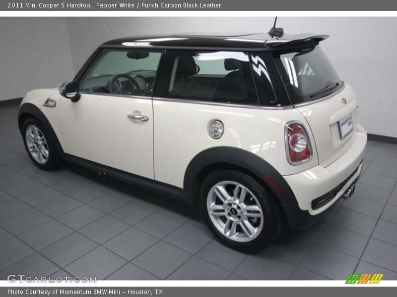 Pepper White / Punch Carbon Black Leather 2011 Mini Cooper S Hardtop
