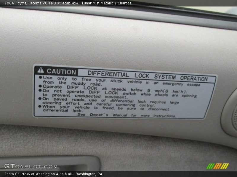 Lunar Mist Metallic / Charcoal 2004 Toyota Tacoma V6 TRD Xtracab 4x4