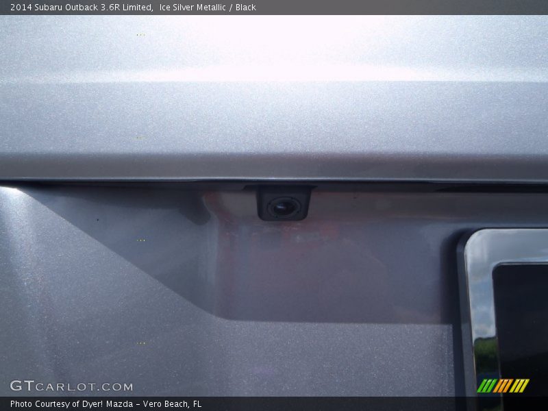 Ice Silver Metallic / Black 2014 Subaru Outback 3.6R Limited