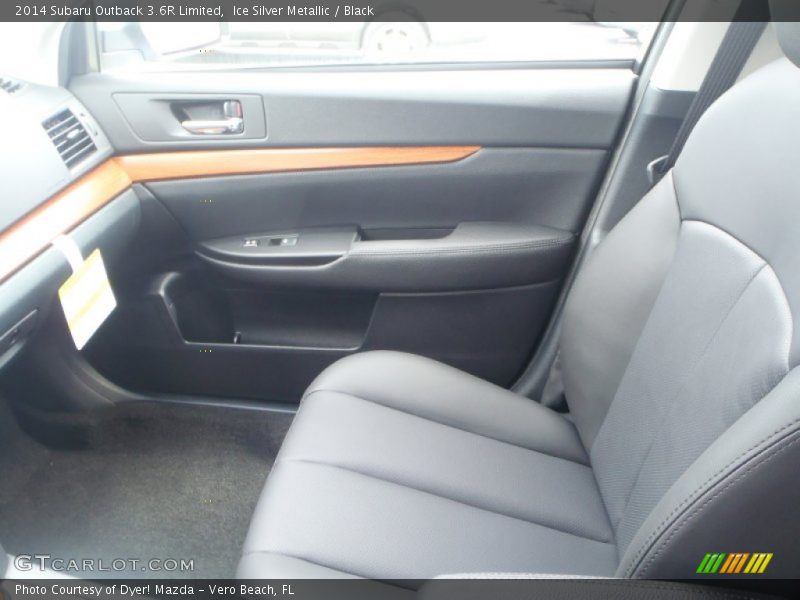 Ice Silver Metallic / Black 2014 Subaru Outback 3.6R Limited