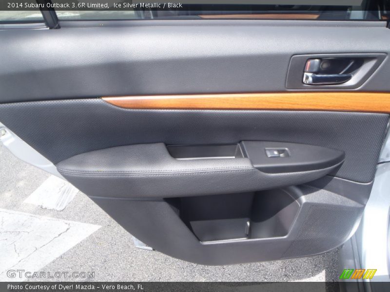 Ice Silver Metallic / Black 2014 Subaru Outback 3.6R Limited