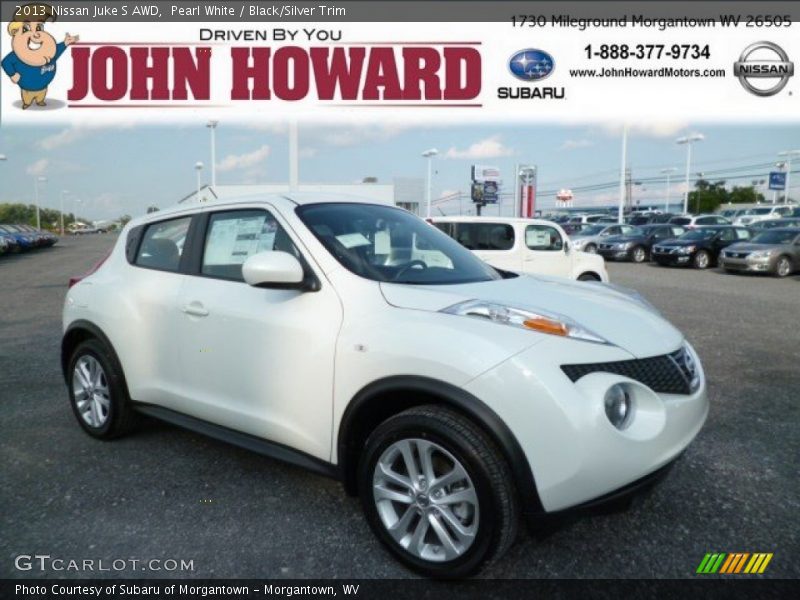 Pearl White / Black/Silver Trim 2013 Nissan Juke S AWD