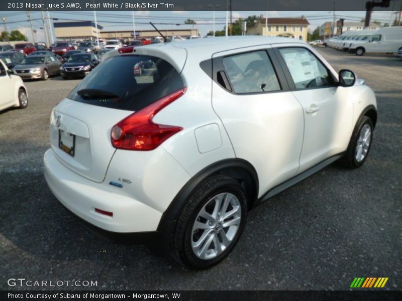 Pearl White / Black/Silver Trim 2013 Nissan Juke S AWD