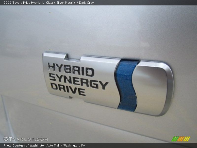  2011 Prius Hybrid II Logo