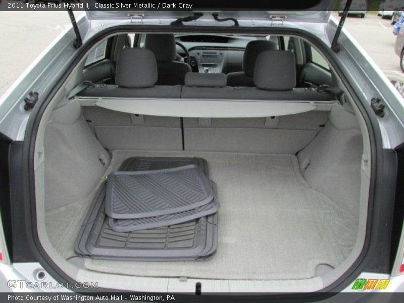  2011 Prius Hybrid II Trunk