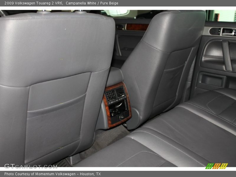 Campanella White / Pure Beige 2009 Volkswagen Touareg 2 VR6