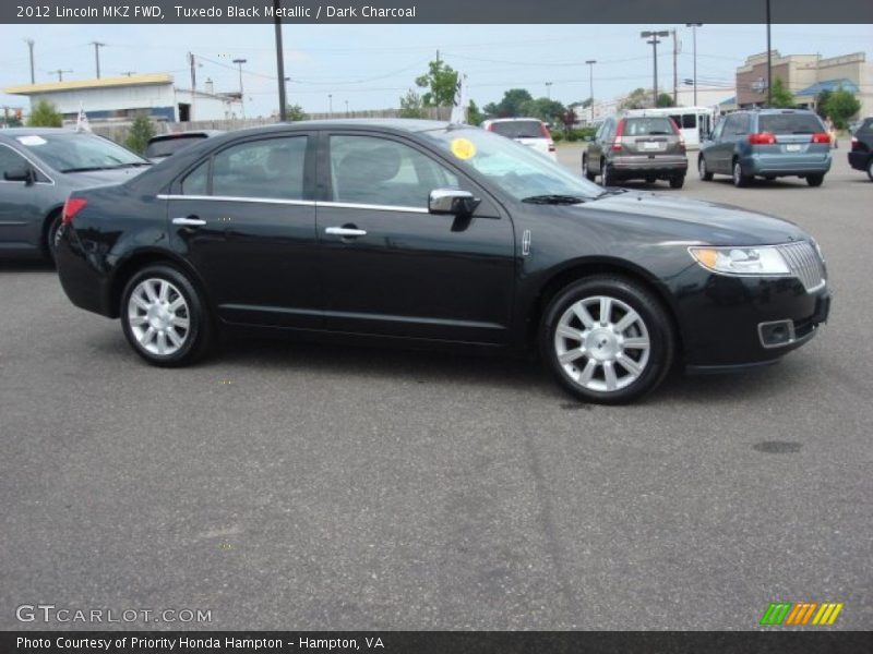Tuxedo Black Metallic / Dark Charcoal 2012 Lincoln MKZ FWD