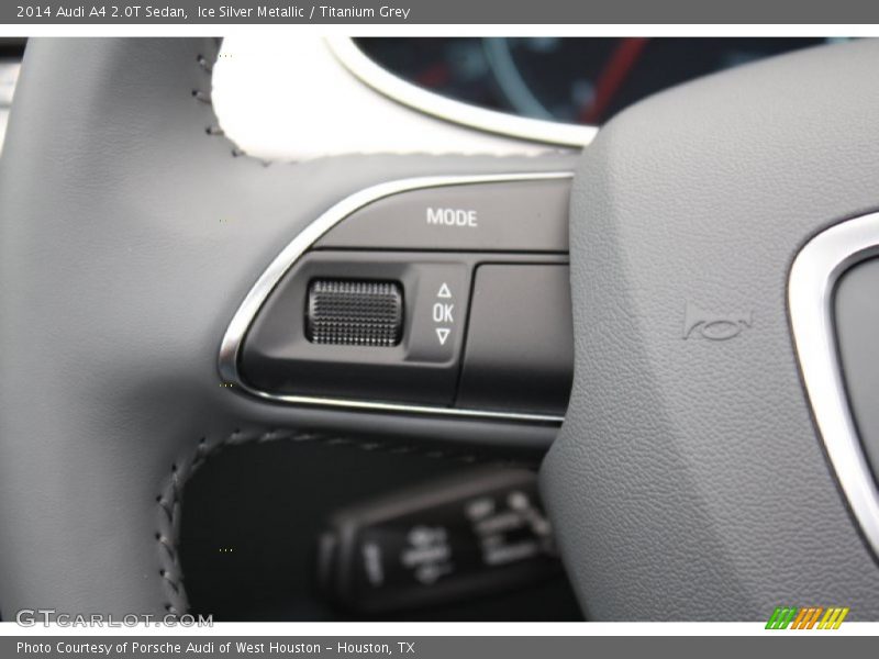 Controls of 2014 A4 2.0T Sedan