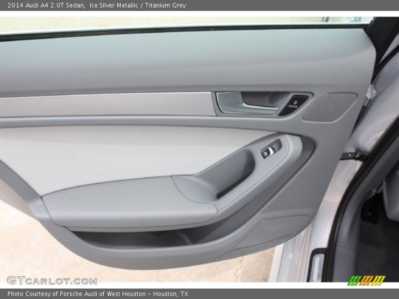 Door Panel of 2014 A4 2.0T Sedan