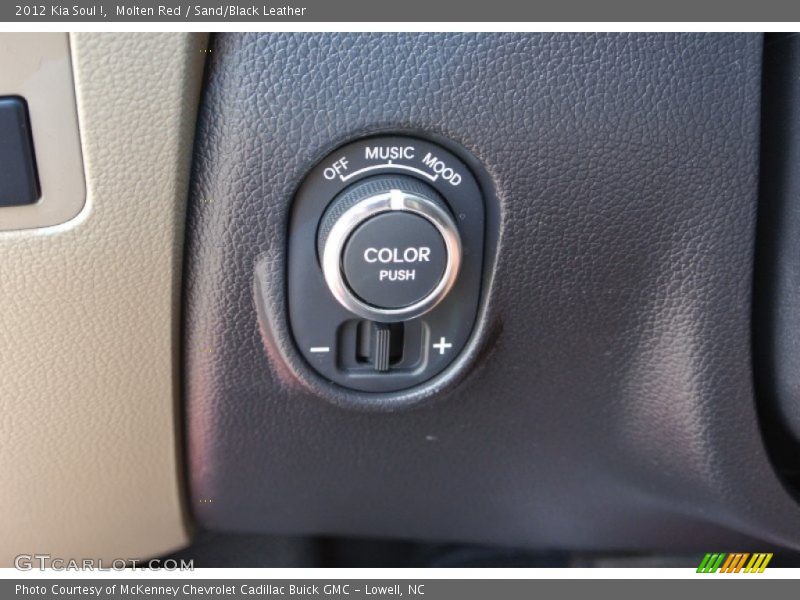 Molten Red / Sand/Black Leather 2012 Kia Soul !